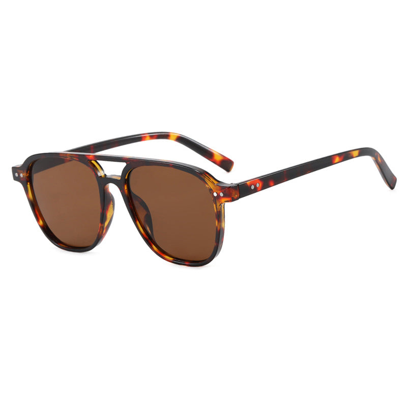 Damen moderne quadratische Sonnenbrille mit robustem Design und UV-Schutz Brehn