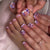 Elegante florale Press-On-Nagelverzierungen Brehn