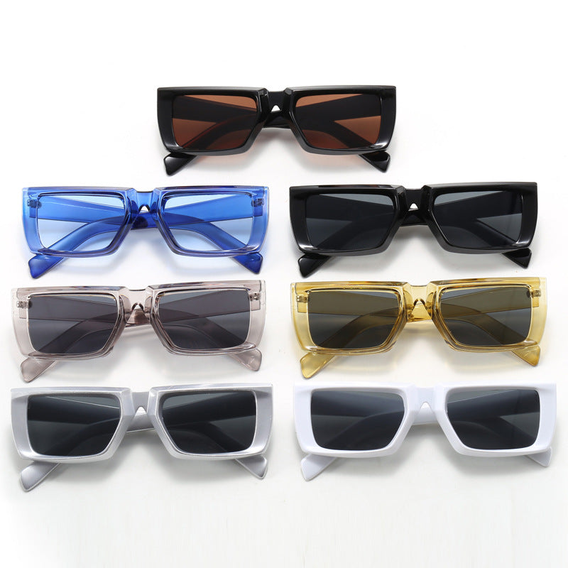 Damen modische Shield-Sonnenbrille mit exzentrischem Design Brehn