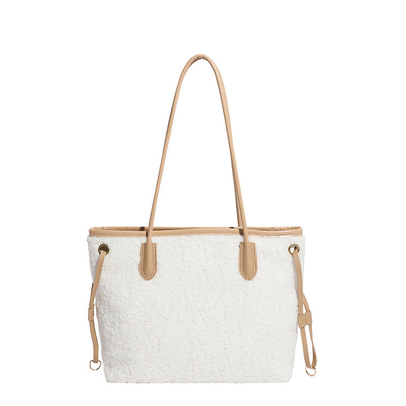 Oversized Faux Fur Tragetasche Brehn