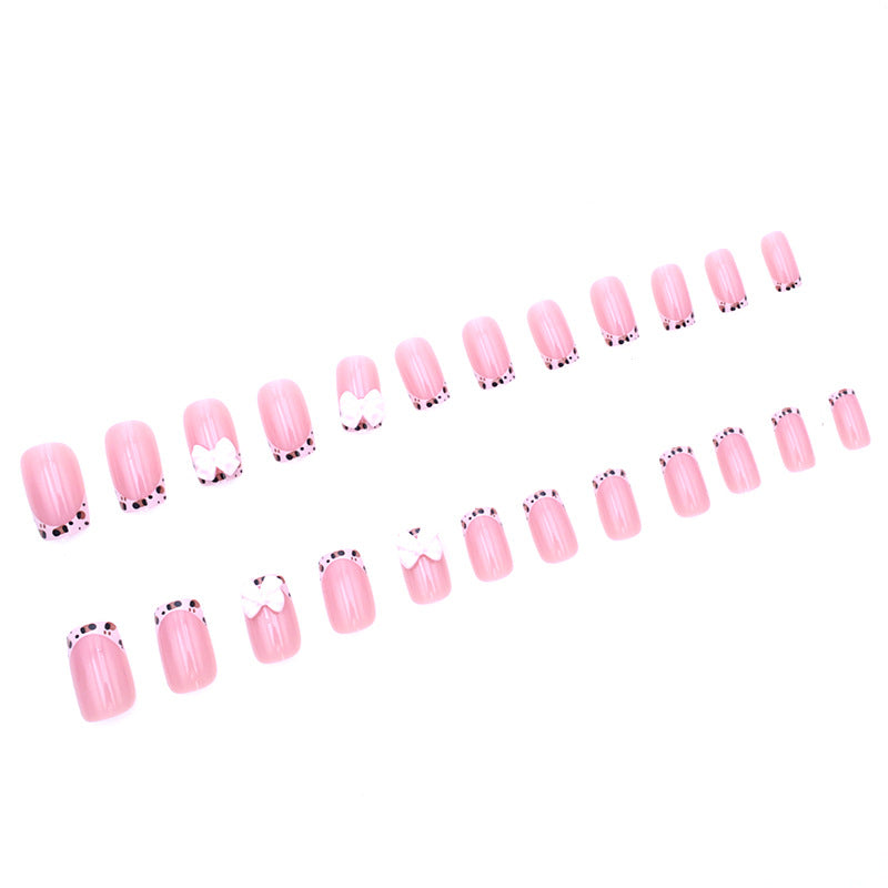 Blumenmuster-Nagelkunst Brehn