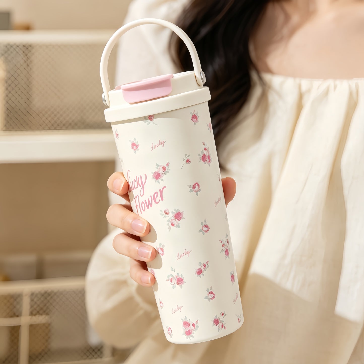 Isolierte Trinkflasche mit Integriertem Strohhalm Brehn