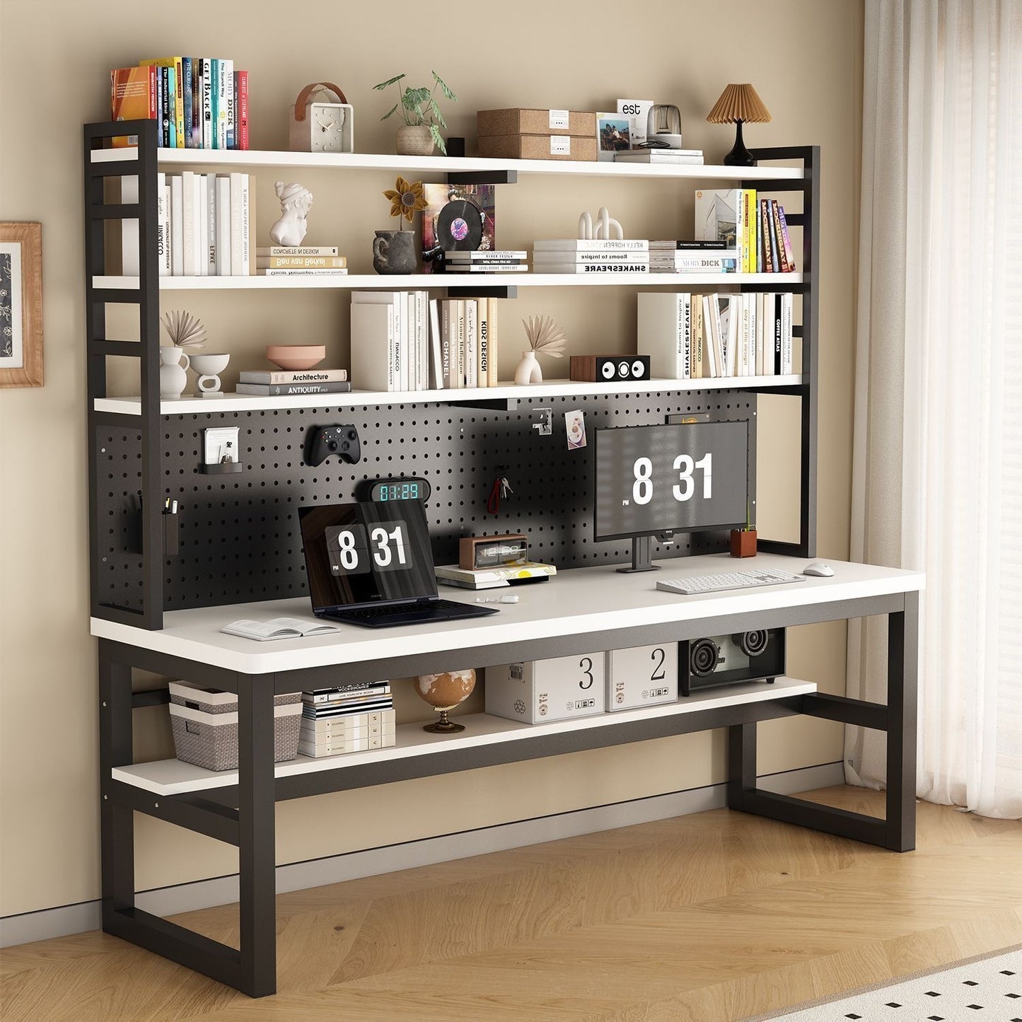 Multifunktionaler Arbeitsbereich mit Regal Brehn