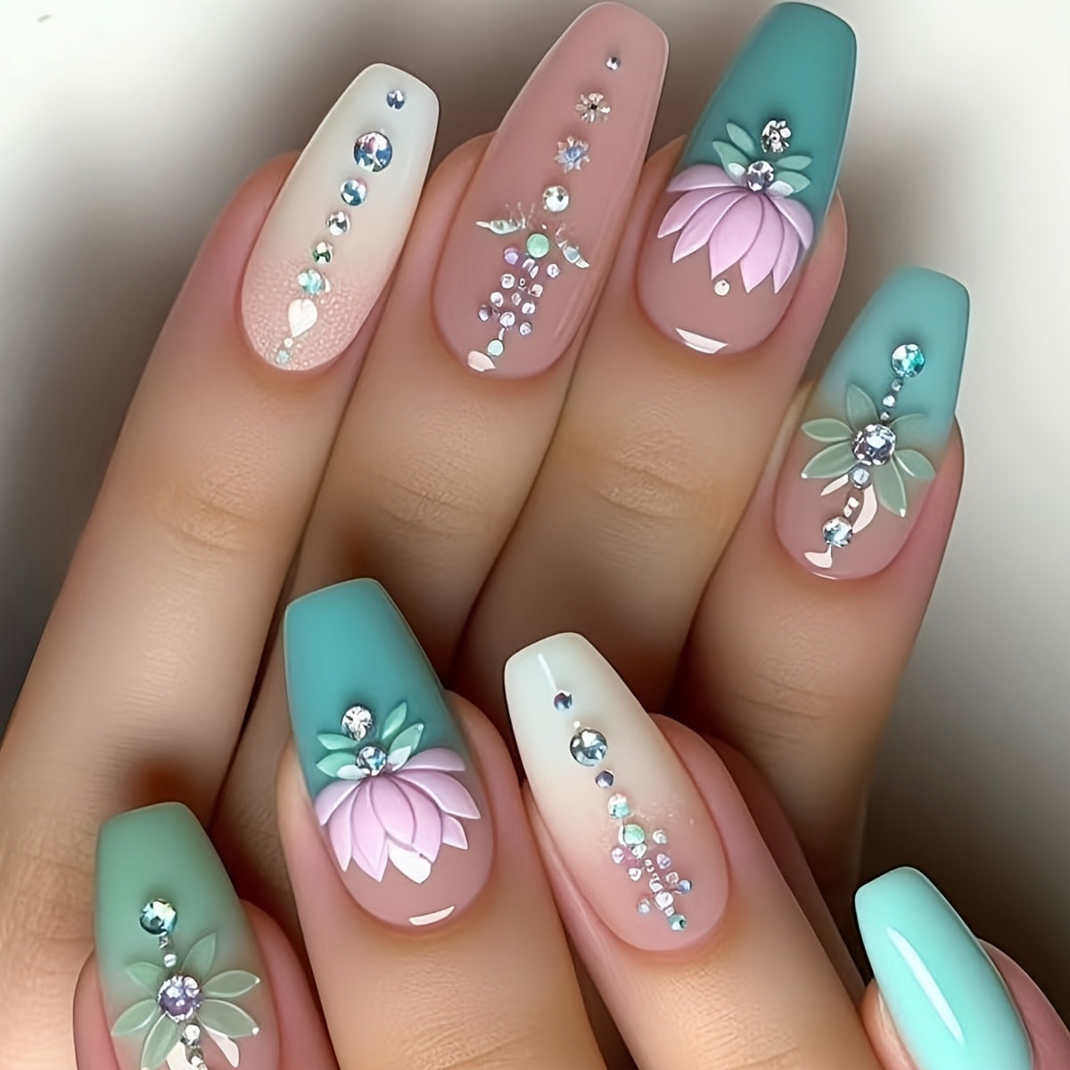 Floral und Edelstein Nagelkunst Verlängerungen Brehn
