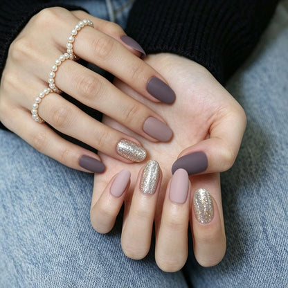Matte und Glitter Press-On Nagel Set