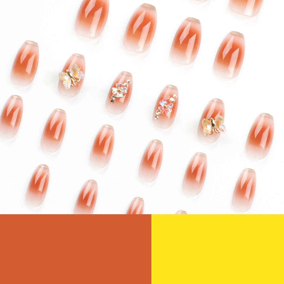 Kunstvolle Nagelverlängerungen mit filigranen Blumen- und Glitzerdetails Brehn