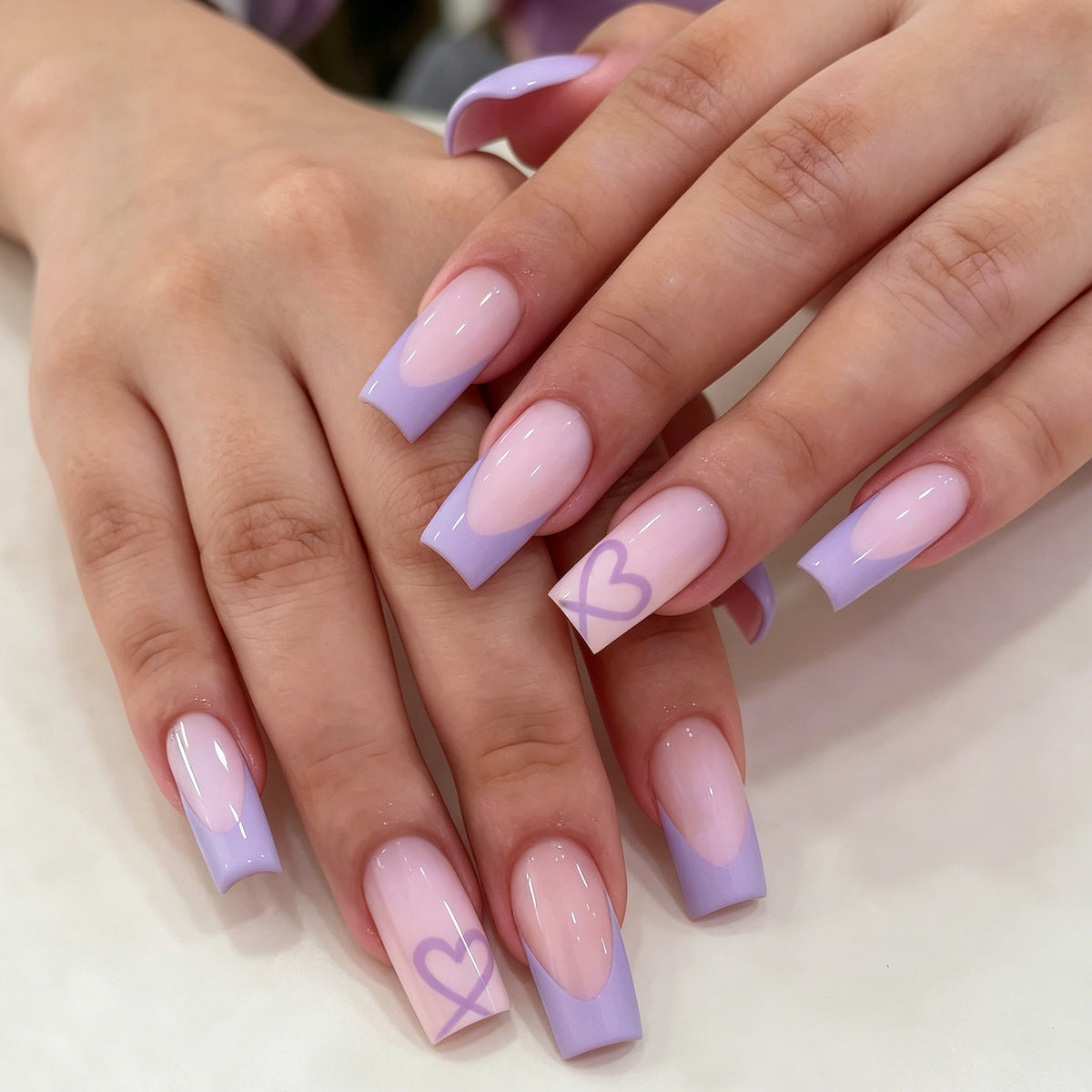 Luxuriöse Herzmuster-Nagelverstärkungen Brehn
