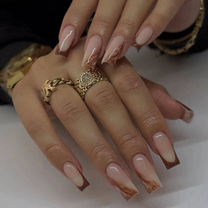 Elegante Lange Nagelkunst Verlängerungen Brehn