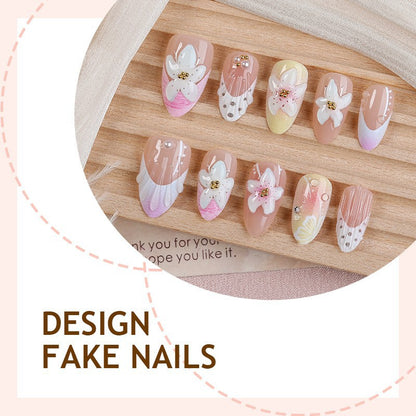 Kunstnagelset mit eleganten floralem Design und Glitzerakzenten Brehn