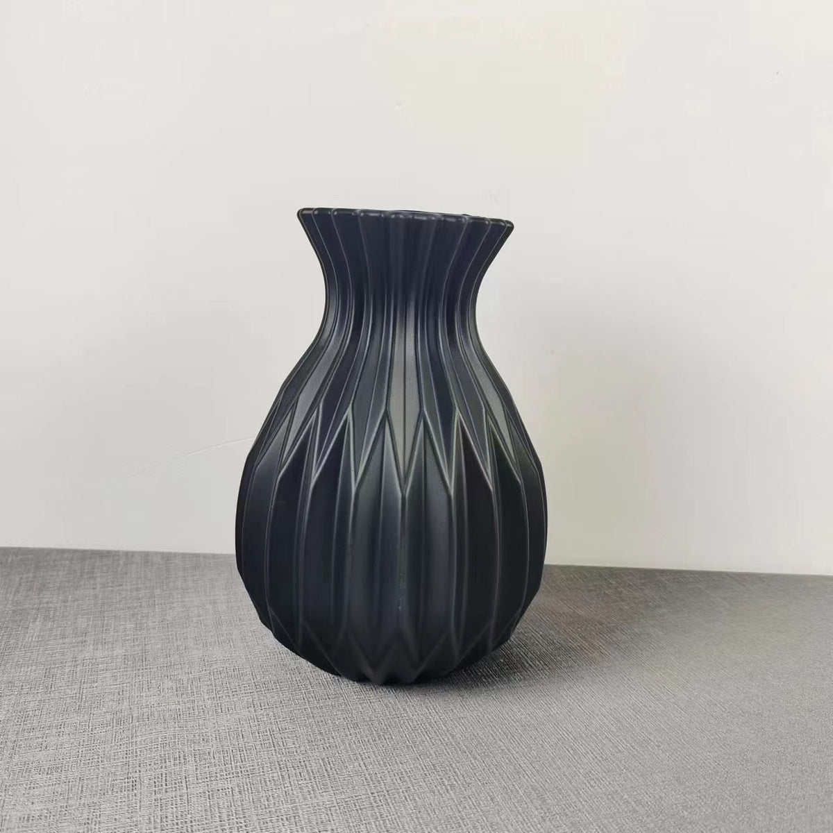 Moderne dekorative strukturierte Vase Brehn