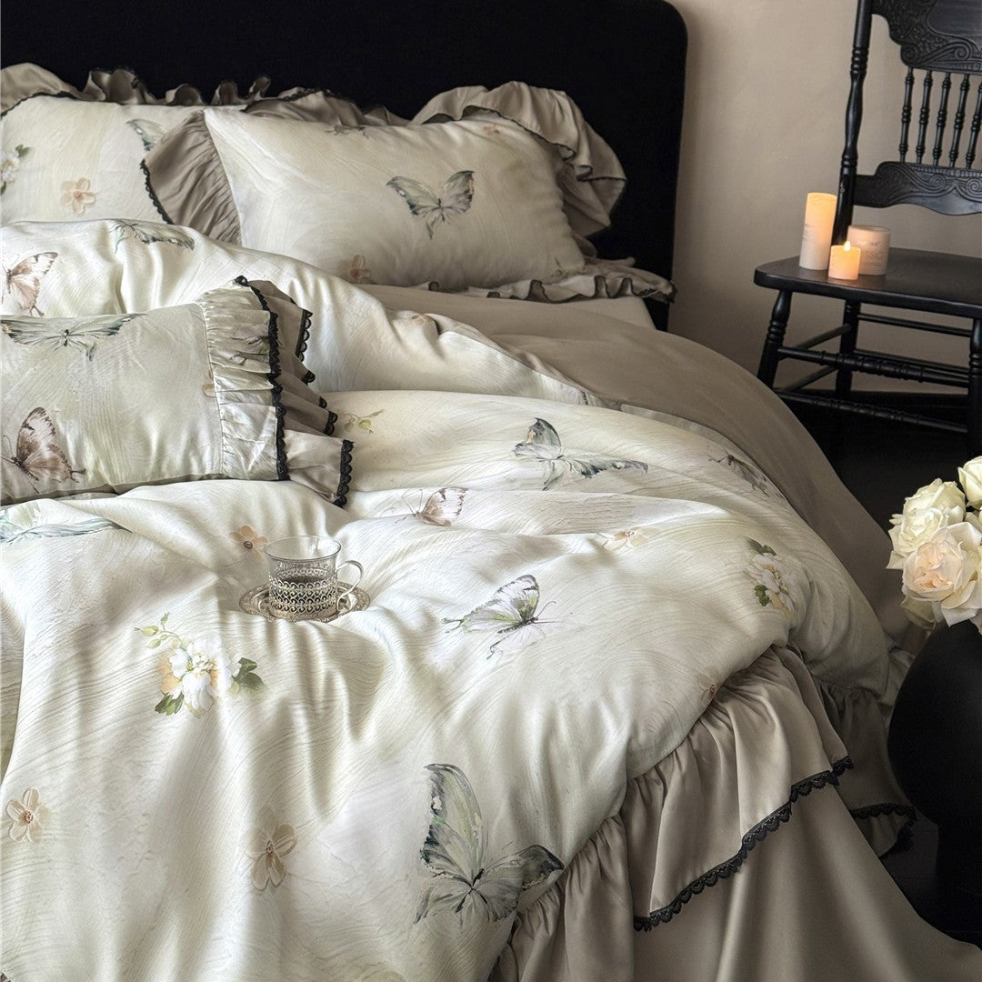 Luxuriöser Rüschenschmetterlings-bestickter Satin-Bettbezug Set