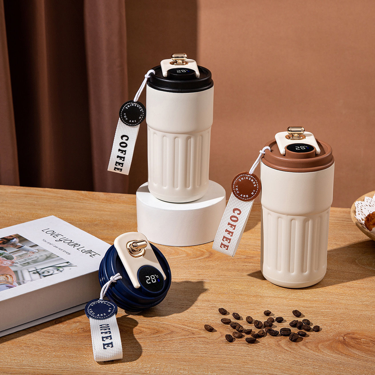Damen Isolierter Kaffee Becher mit praktischem Klappverschluss Brehn