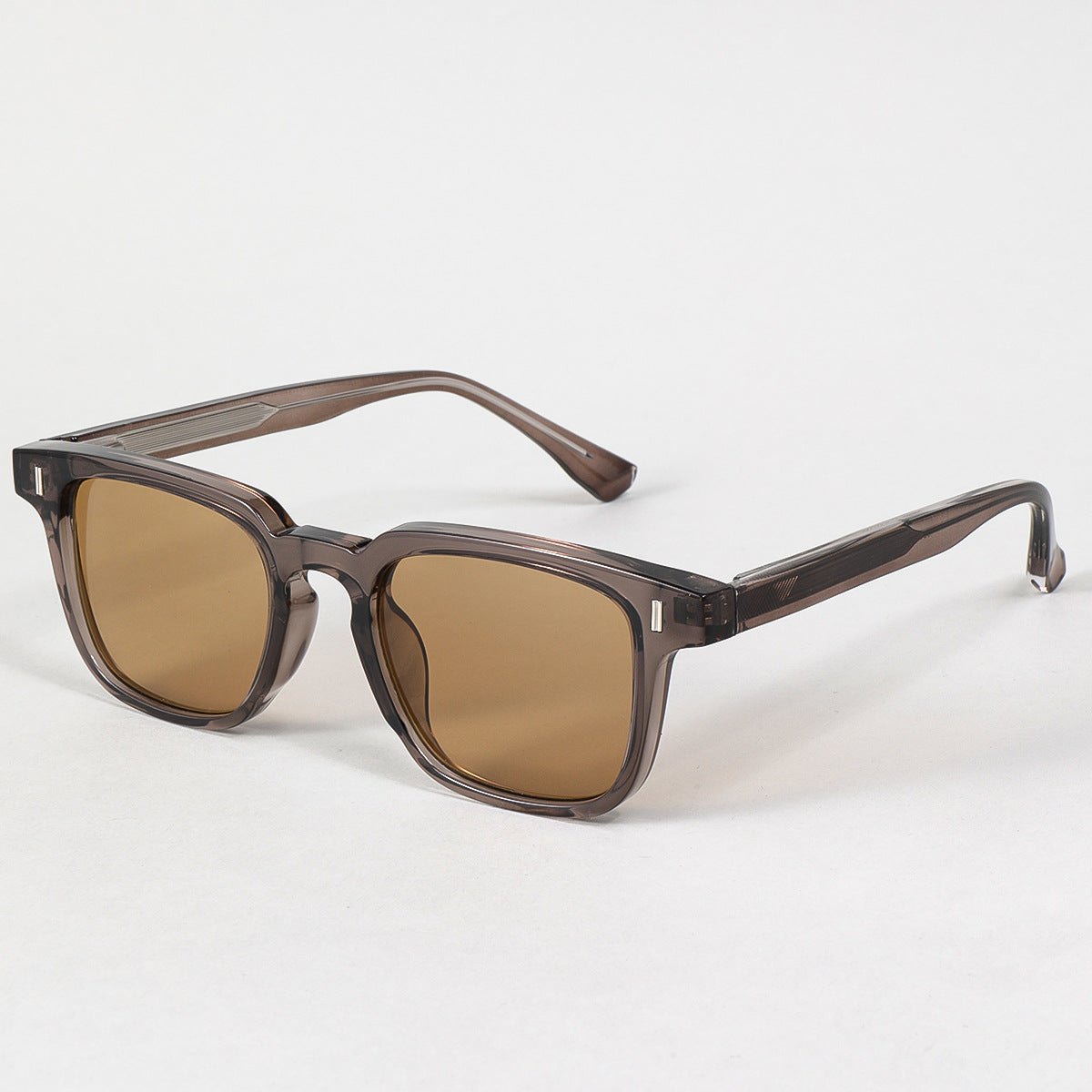 Damen Sonnenbrille im modernen statement Stil mit verstärktem Rahmen Brehn