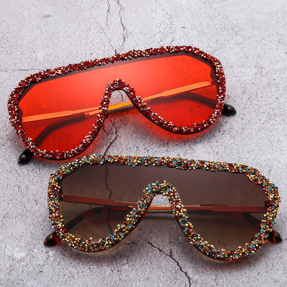 Damen extravagante Oversized-Sonnenbrille mit Glamour-Rahmen Brehn