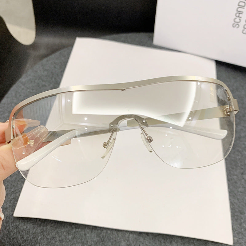 Damen futuristische Sonnenbrille mit elegantem minimalistischem Design Brehn