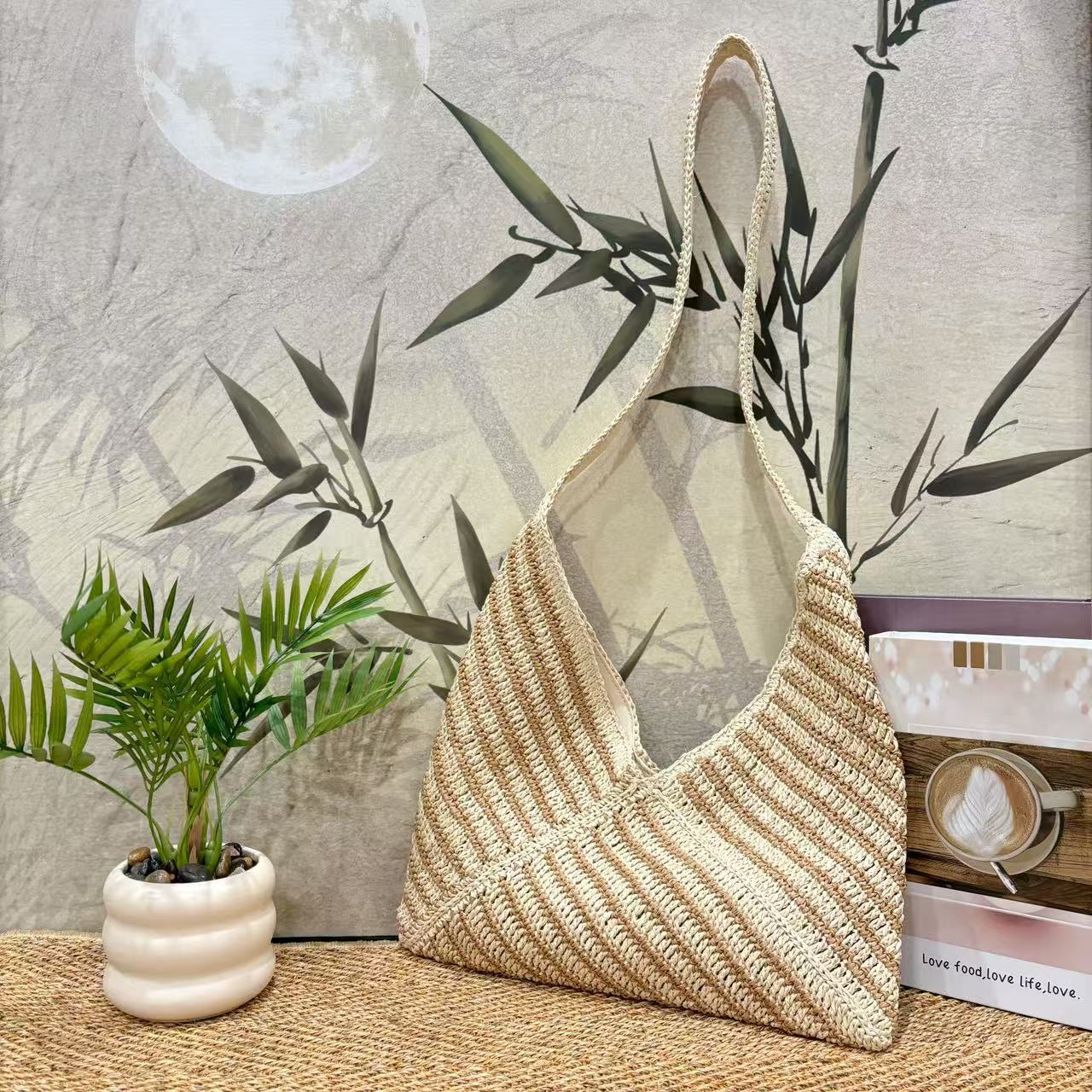 Lässige Strohtasche mit Gewelltem Muster Brehn
