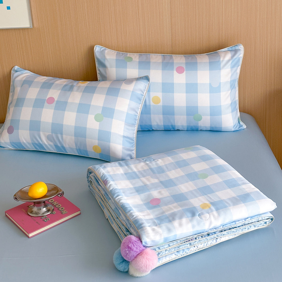 Kinder-Bettwäscheset mit gesteppter Kuscheldecke und kariertem Punktmuster Brehn