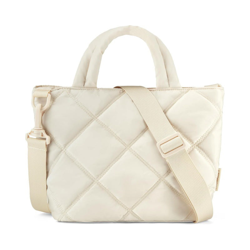 Elegante und Stilvolle Schultertasche mit Gepolstertem Design Brehn
