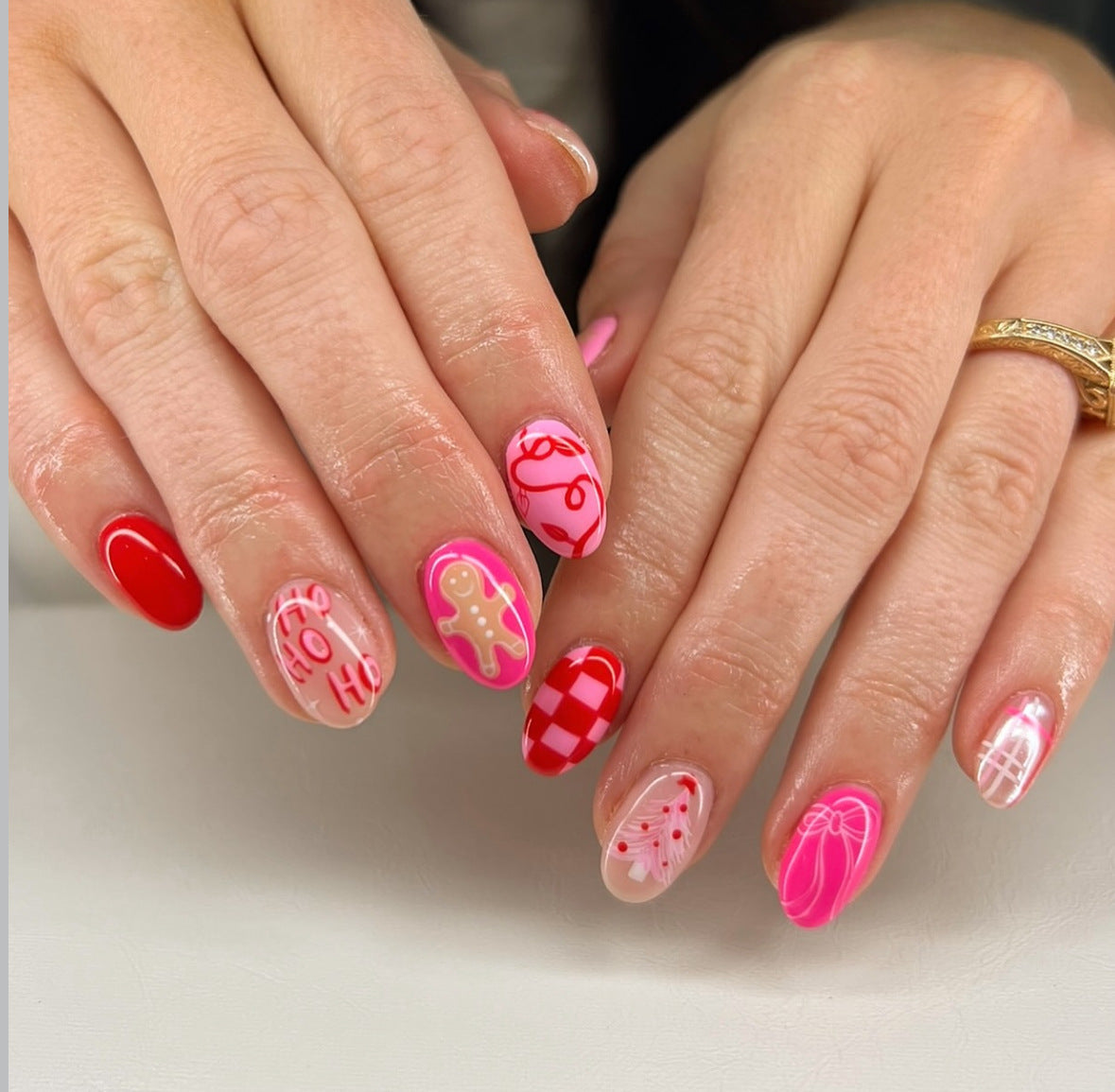 Festliche dekorative Nagelkunst Brehn