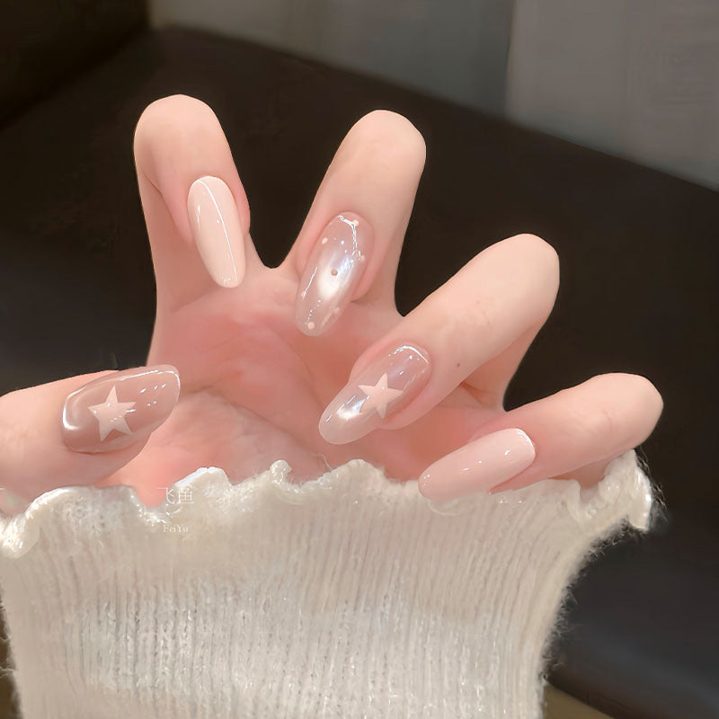 Dekorative Nagelkunst Brehn