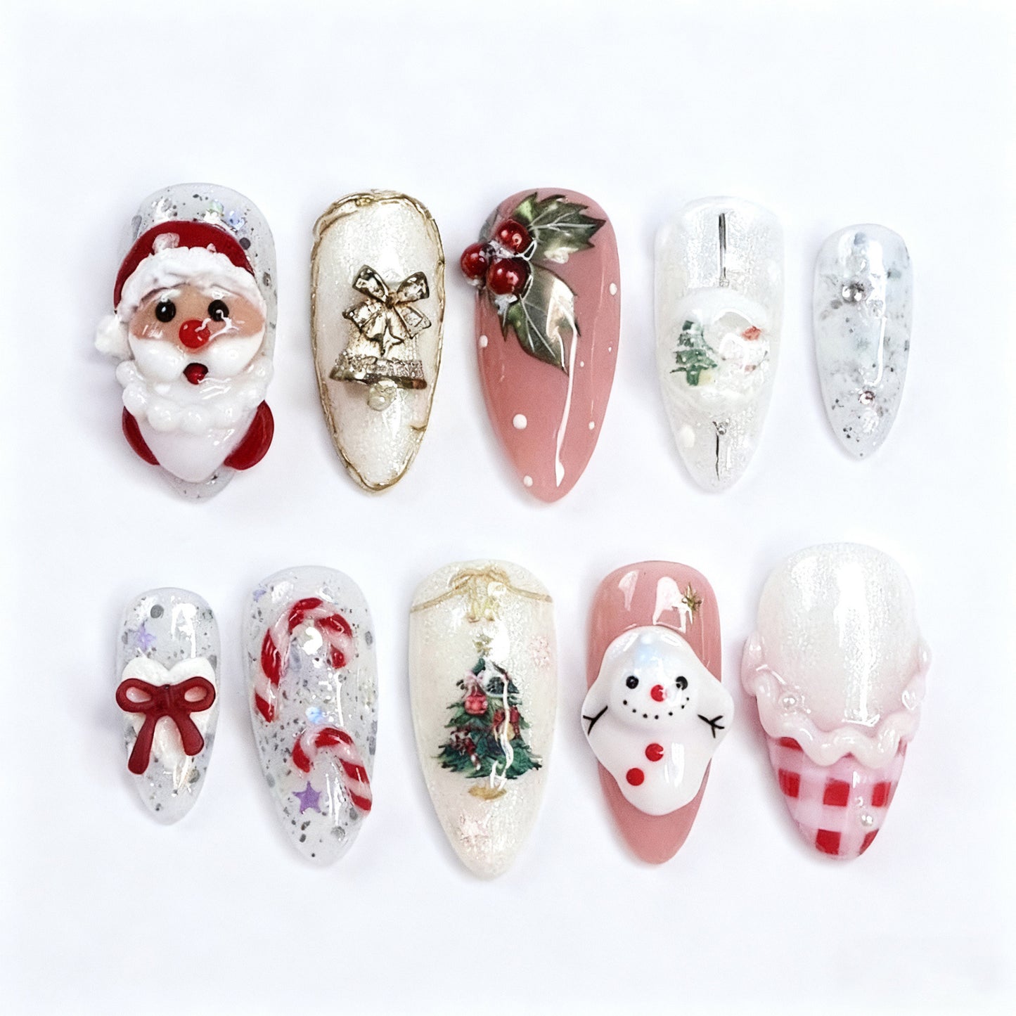 Festliche Kunstnägel mit Weihnachtsmotiven Brehn