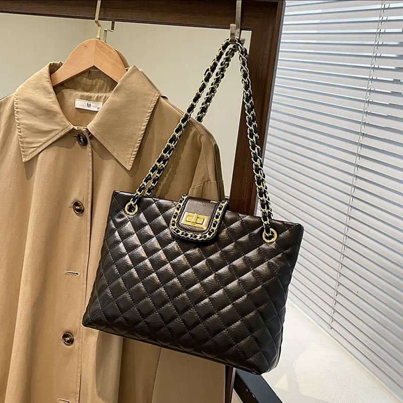 Gepolsterte Eleganz Handtasche Brehn