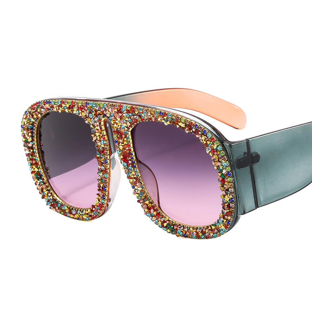 Damen auffällige Sonnenbrille mit Kristallverzierung Brehn