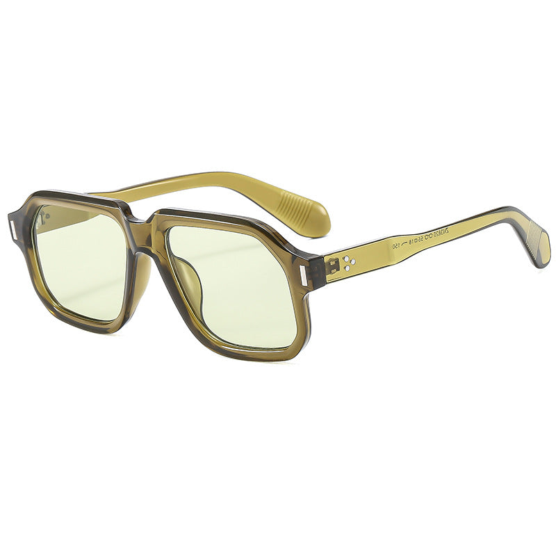 Damen Elegante und stylische Sonnenbrille im modernen Design Brehn