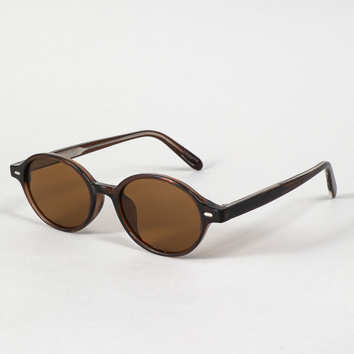 Damen modische Sonnenbrille im ovalen Design mit stylischen Akzenten Brehn