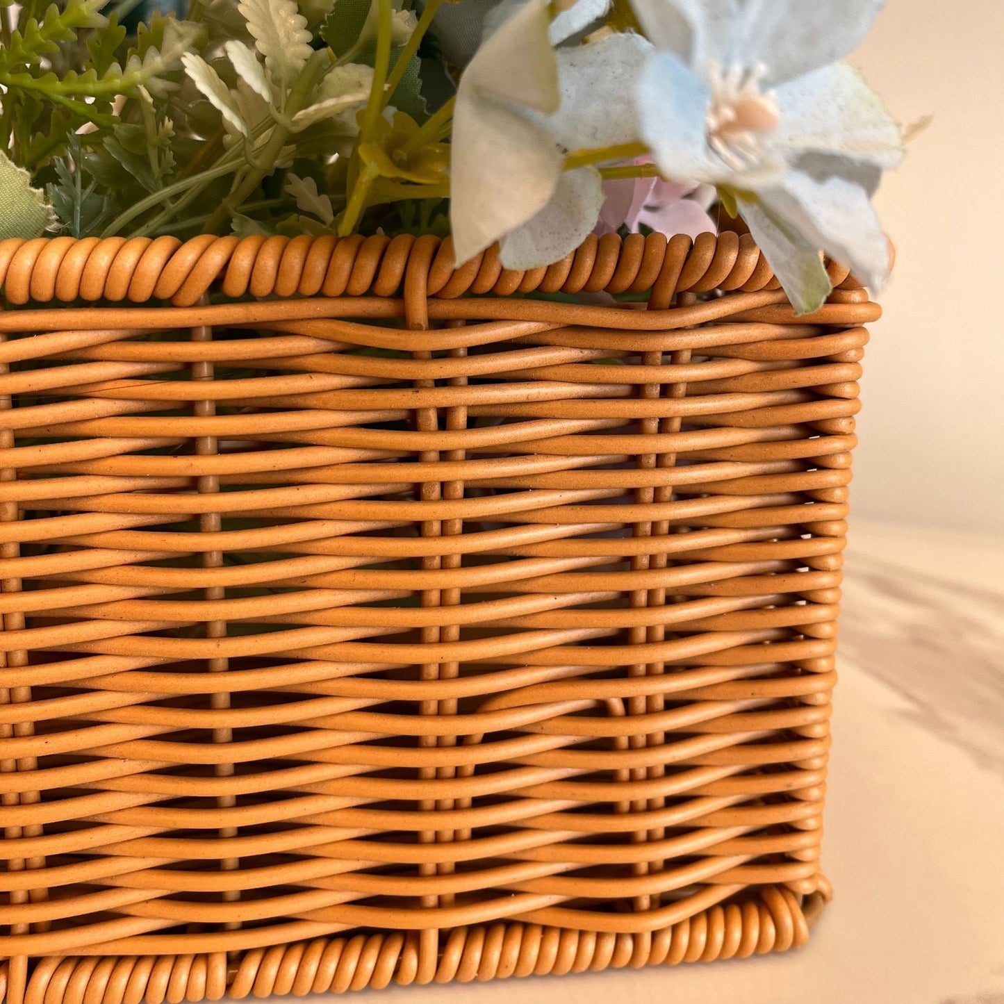Damen Handgewebter Korb mit elegantem Griff Brehn