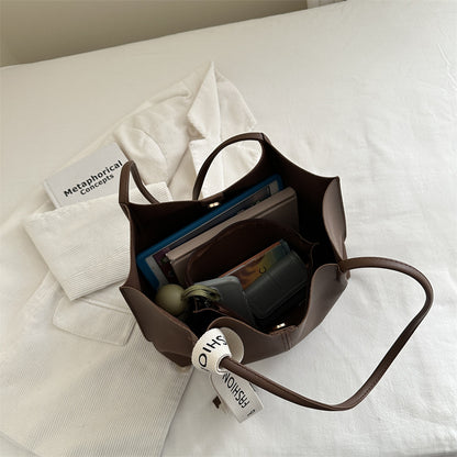 Modische strukturiert Tasche mit trendigem Riemen