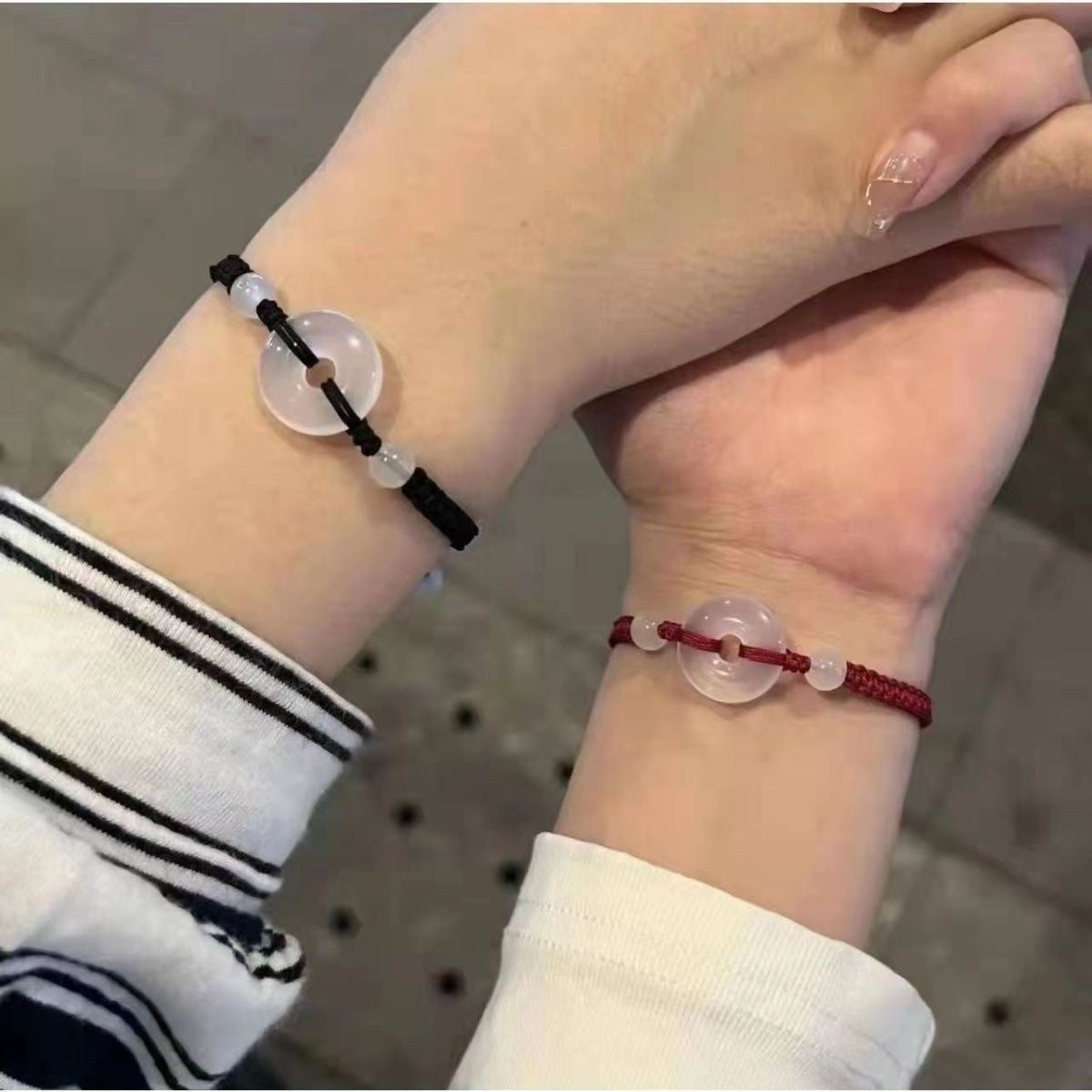 Verstellbares Makramee Perlenarmband Brehn