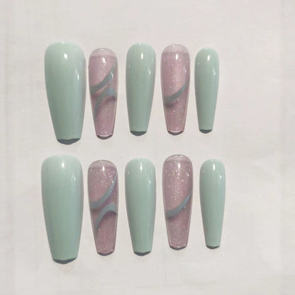 Lange Stiletto Nagelkunst Brehn