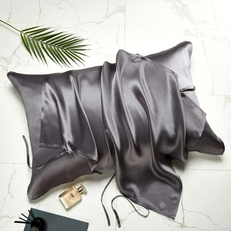 Damen seidiger Kissenbezug mit elegantem Design Brehn