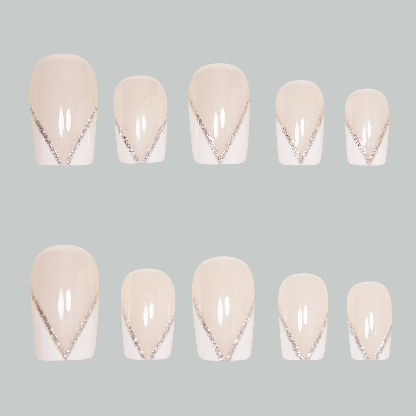 Elegante Press-On Nagelkunst Tipps mit Strass-Akzenten Brehn