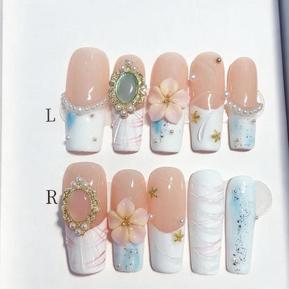 Blumenverzierte Press-On Nagelset