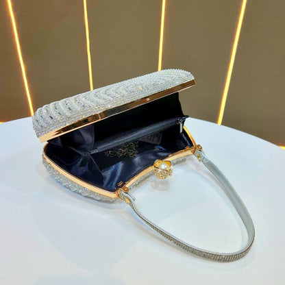 Dekorative mit Kristallen besetzte abendliche Handtasche