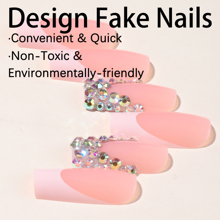 Stylische Nagelverlängerungen mit Glitzer-Design Brehn