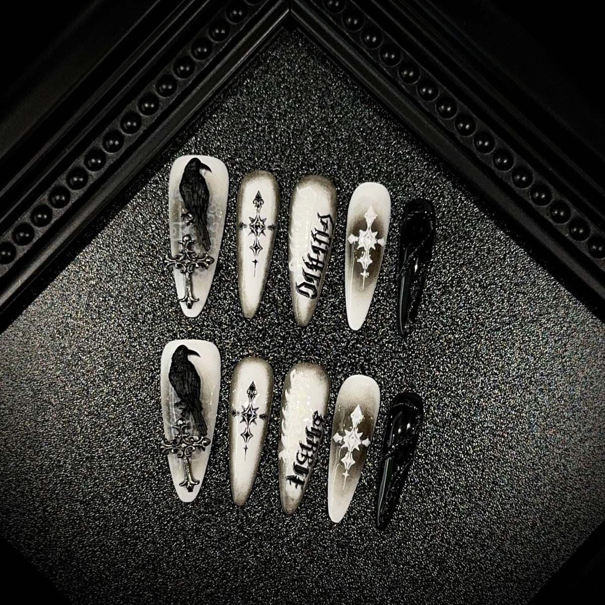 Gothic-inspiriertes Press-On-Nagelkunst-Set
