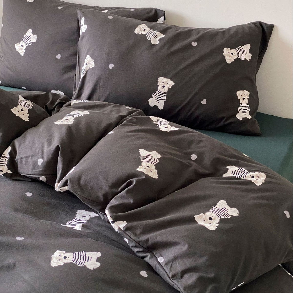 Flauschiges Baumwoll-Bettwäsche-Set mit nostalgischem Schaukelpferd-Muster