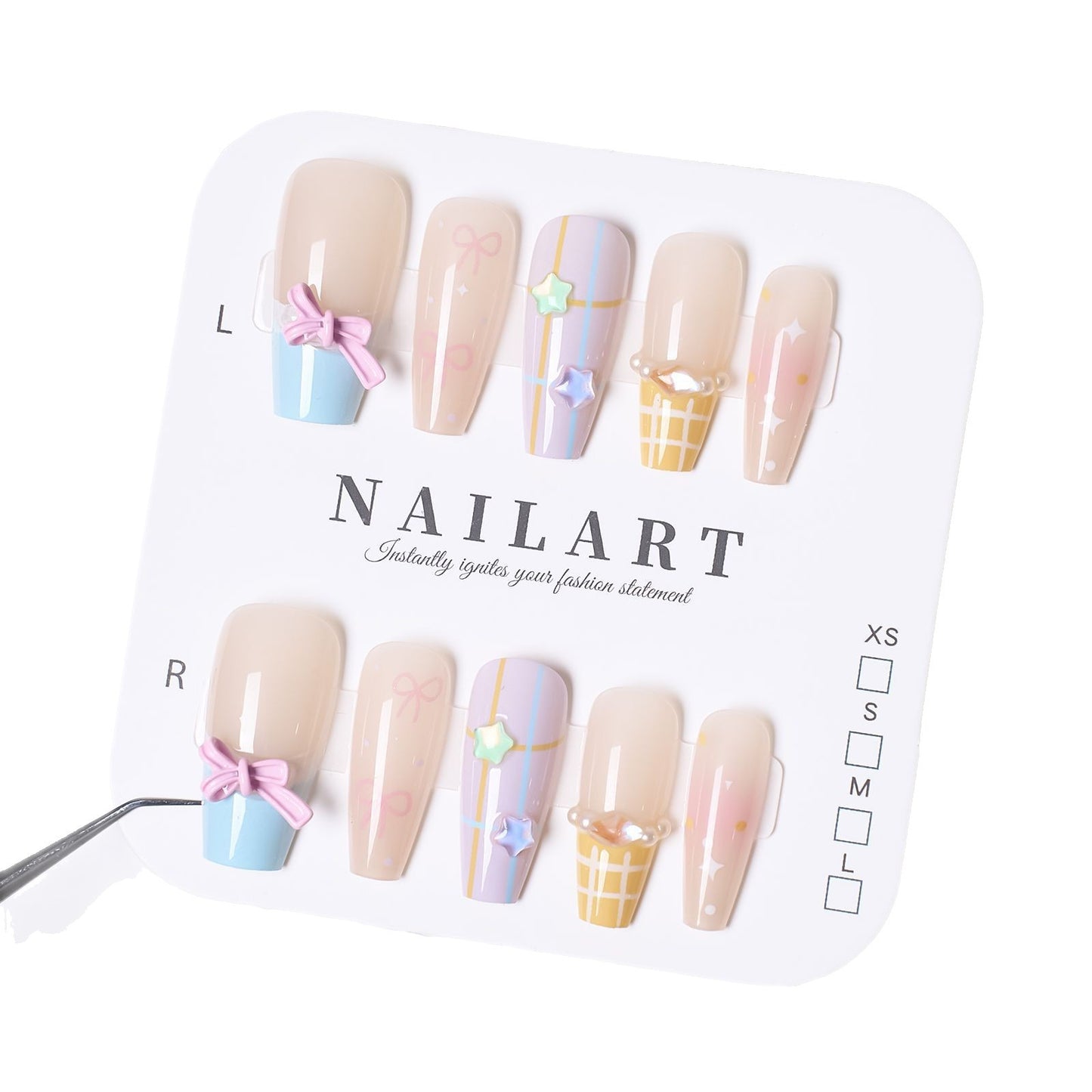 Künstlerisches Press-On-Nagel-Set mit fantasievollen Designs Brehn