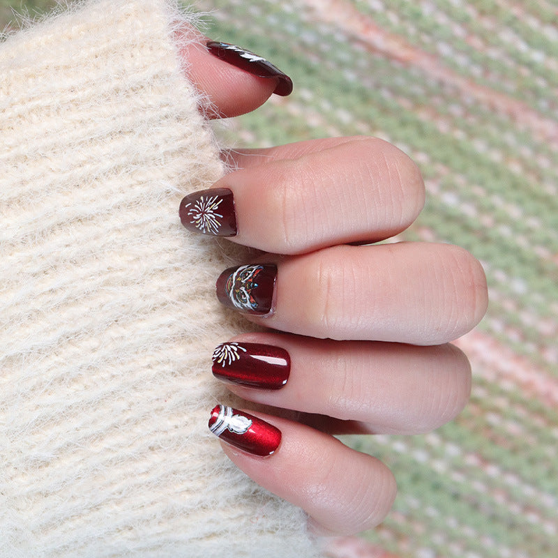 Künstlerisches, urlaubsbezogenes Press-On-Nageldesign Brehn
