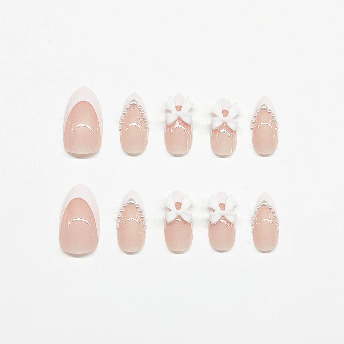 Elegante 3D Schleifen-verzierte Nagelkunstverlängerungen Brehn