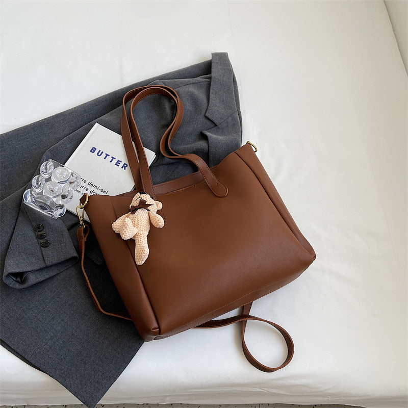 Zeitgenössische Minimalistische Handtasche Brehn
