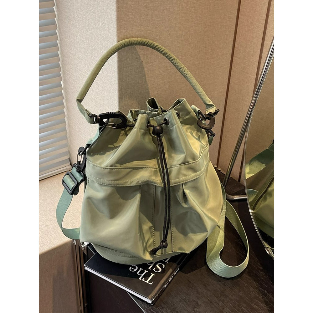 Lässige Kordelzug-Eimer Tasche Brehn