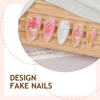 Kunstnagelset mit stilvollen Verzierungen und verspieltem Design Brehn