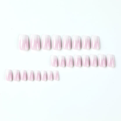Kunstvolle Nagelverlängerungen mit Ombre Design Brehn