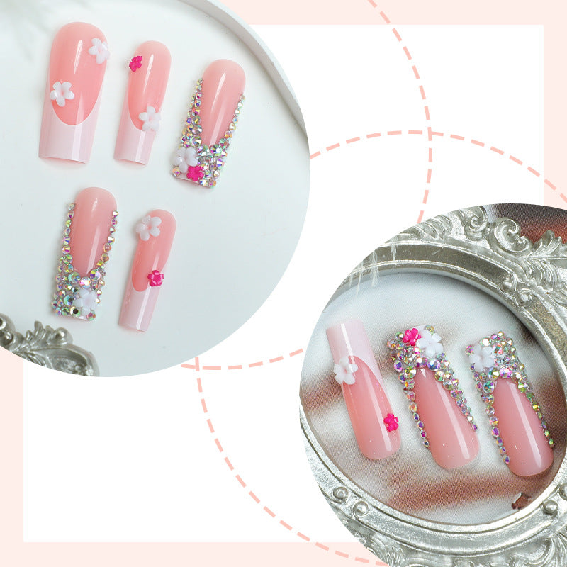 Dekoratives Press-On-Nagelkunst-Set mit floralen und Schmuckakzenten Brehn 1788496044