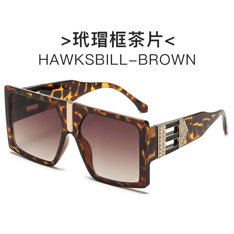 Damen elegante rechteckige Sonnenbrille mit glamourösen Verzierungen Brehn