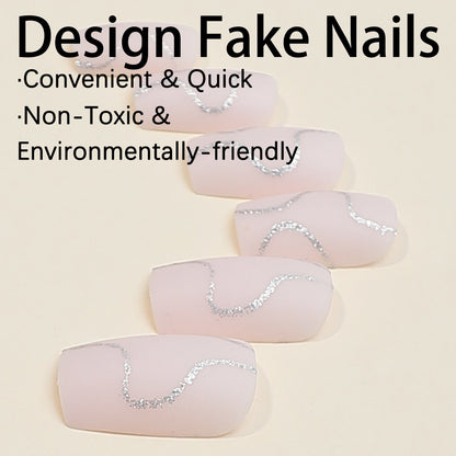 Künstliches Nagelset mit eleganten Linien und Glitzerakzenten Brehn